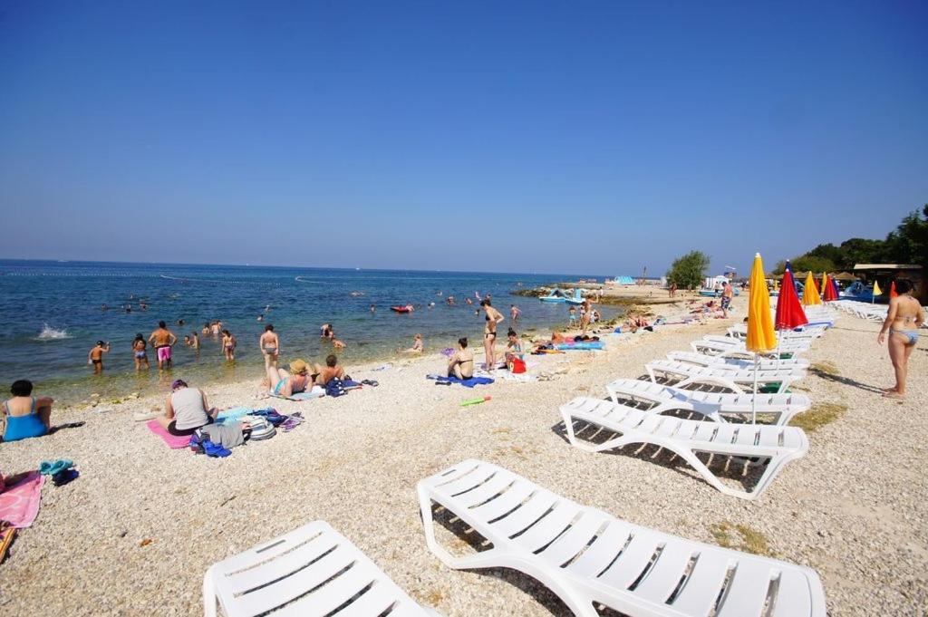House In With Balcony, Air Conditioning, Wifi, Washing Machine Ferienhaus Poreč